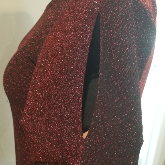 Zoey and Leelo red metallic short sleeve top size Medium - Picture 6 of 12